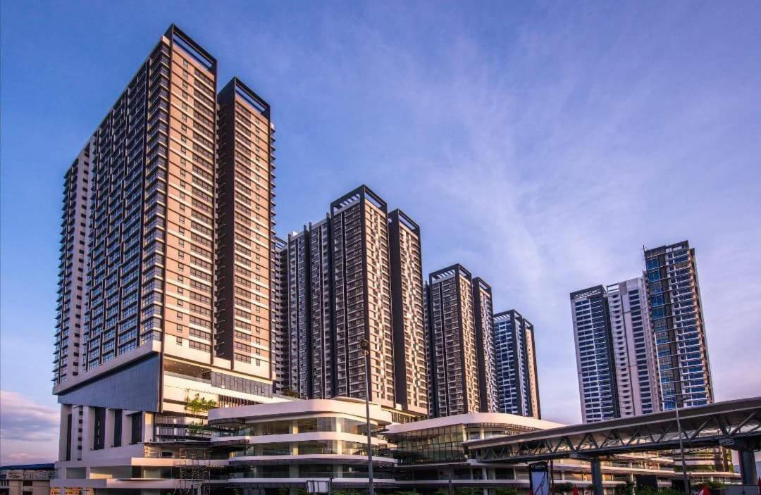 Apartment Dsara Sentral New Design Unit 2 Bedroom *